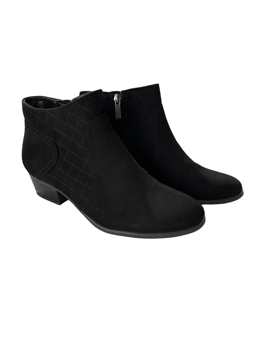 Unisa Black Quilted Ankle Boots Sz 9.5 Side Zip Block Heel Booties